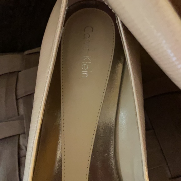 Shoes - Picture 3 of 3